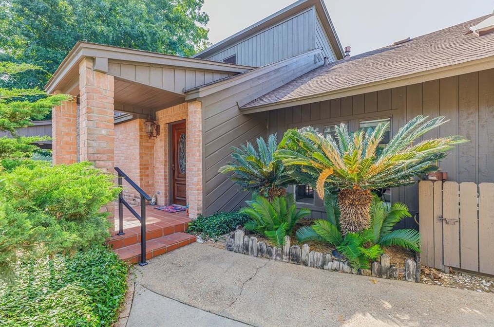 20215 Sunny Shr Dr, Humble TX 77346-4519 exterior