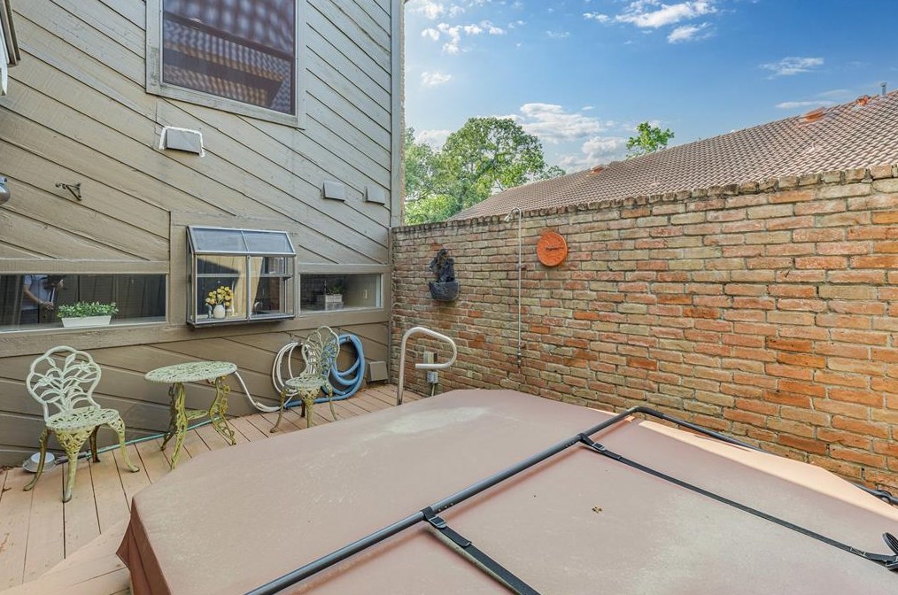 20215 Sunny Shr Dr, Humble TX 77346-4519 exterior