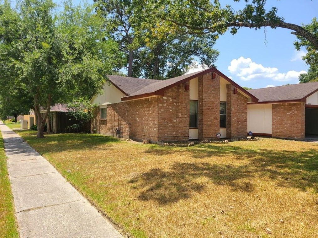 24003 Spring Day Ln, Spring TX  77373-5856 exterior