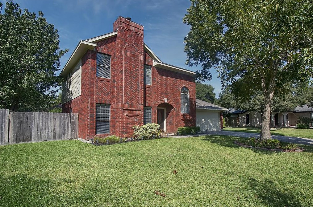 2510 Pecan Grove Ct, Pearland, TX 77584