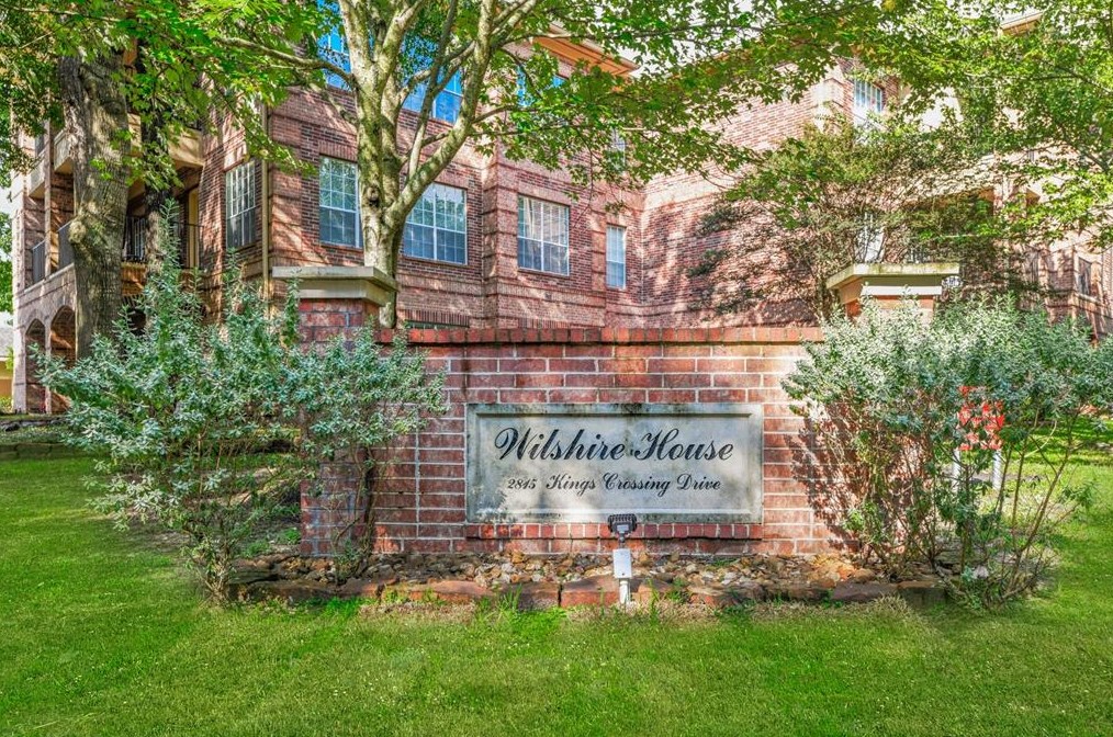 2815 Kings Crossing Dr Apt 215, Humble, TX 77345