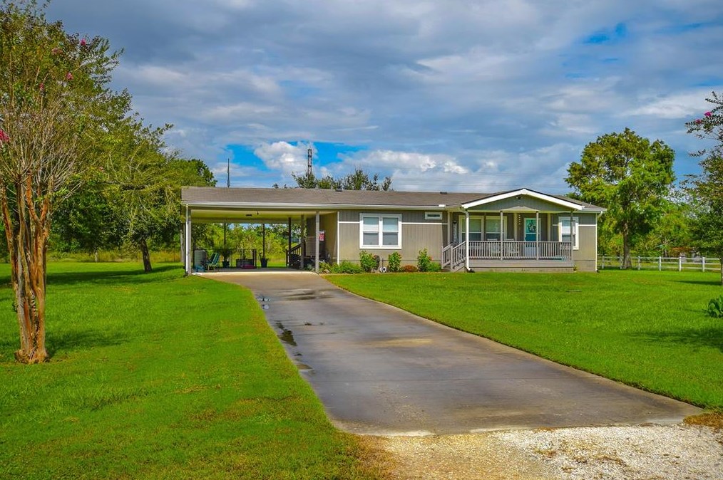 14510 Oleo St, Santa Fe, TX 77517