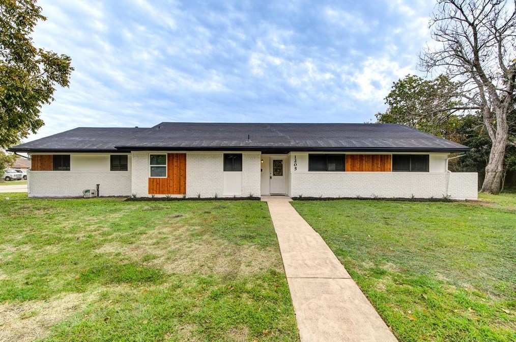 1205 Inwood Dr, Richmond, TX 77469-4949