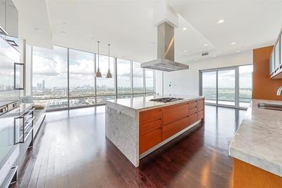 2727 Kirby Drive #26L - Photo 1
