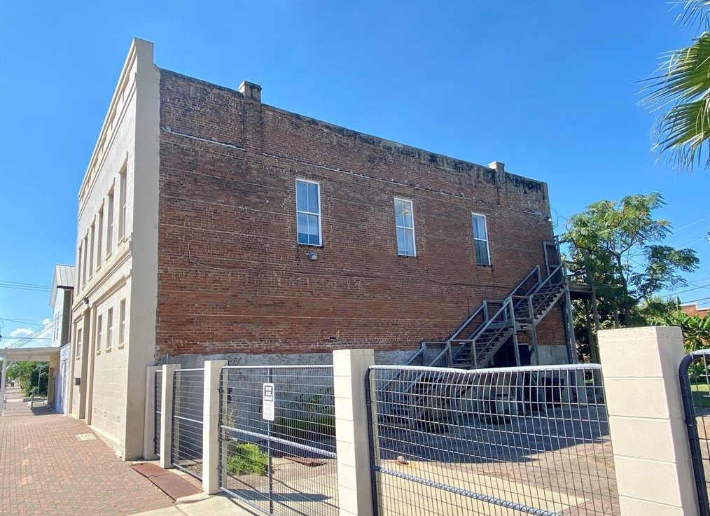 2524 Market St, Galveston, TX 77550