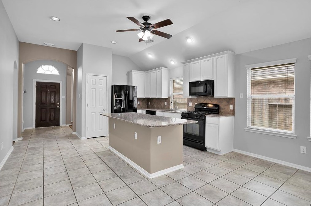 28234 Sweet Oak Ln, Katy, TX 77494-0685