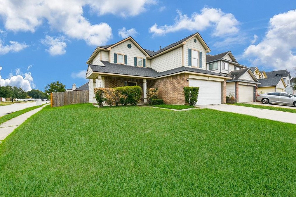 19826 Twisted Creek Dr, Tomball, TX 77375