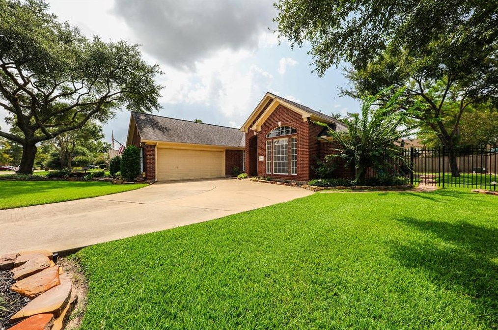 25203 Burgh Castle Dr, Spring, TX 77389-5411