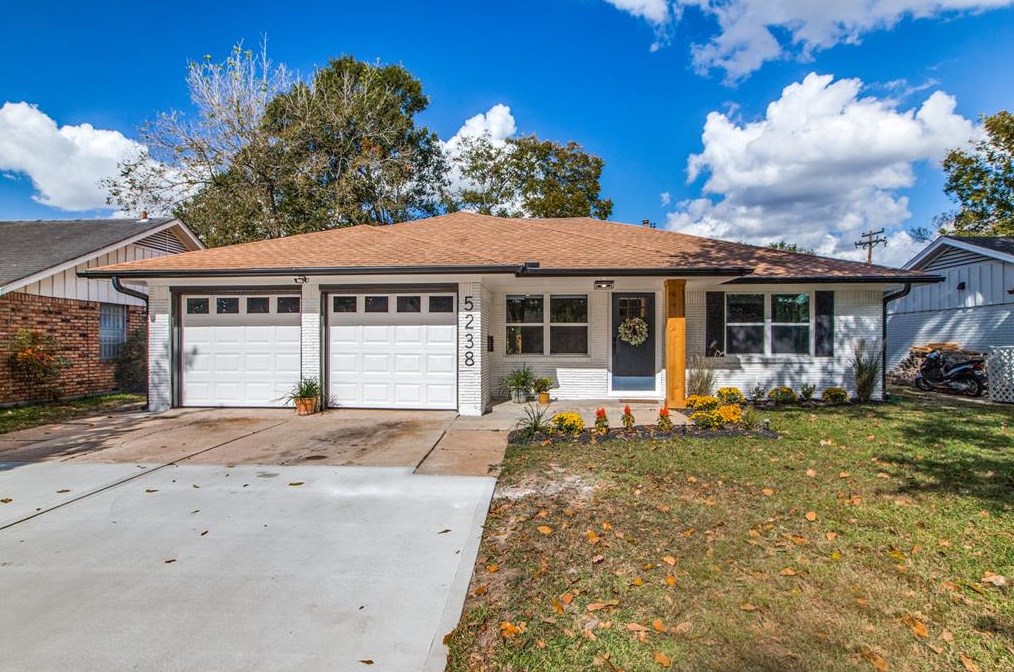 5238 Poinciana Dr, Houston, TX 77092-5625