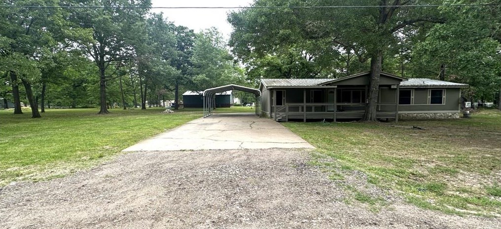 195 Charlies Ln, Chita, TX 75862-9232