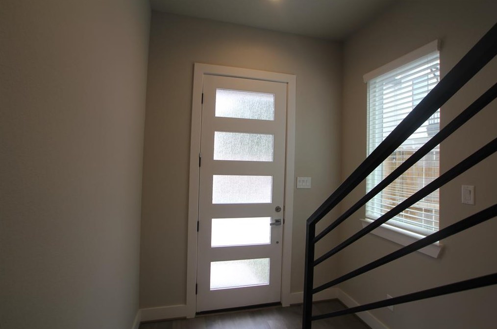 823 Mansfield #g, Houston, TX 77091