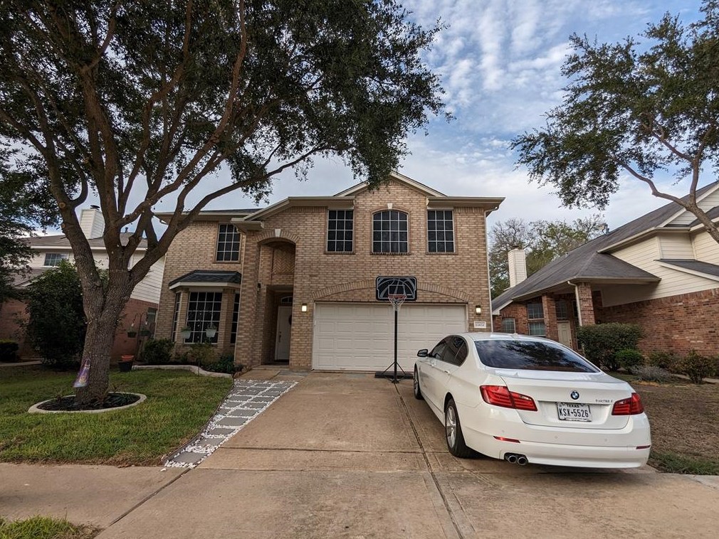 16614 Pademelon Dr, Sugar Land, TX 77498