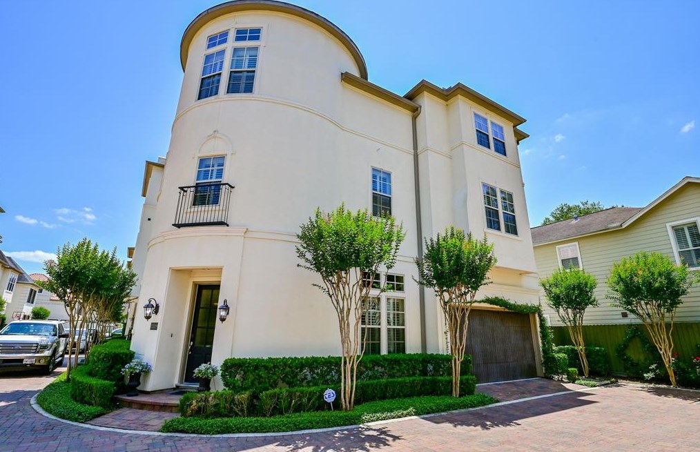 1319 Bobbitt Manor Ln, Houston, TX 77055-5160