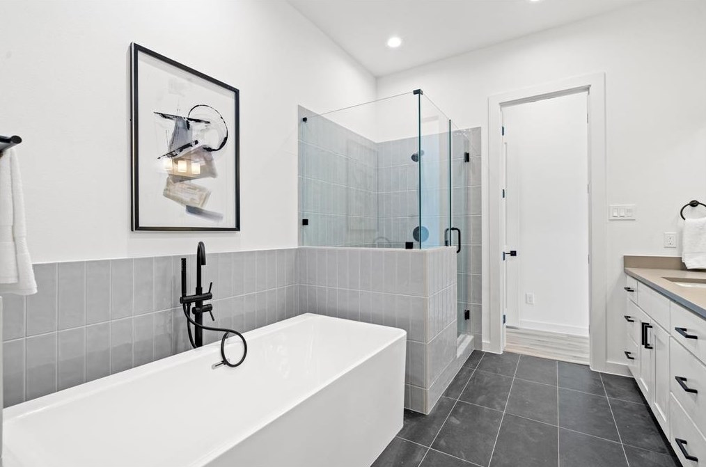 6427 Madrid, Houston TX 77021-4324 exterior