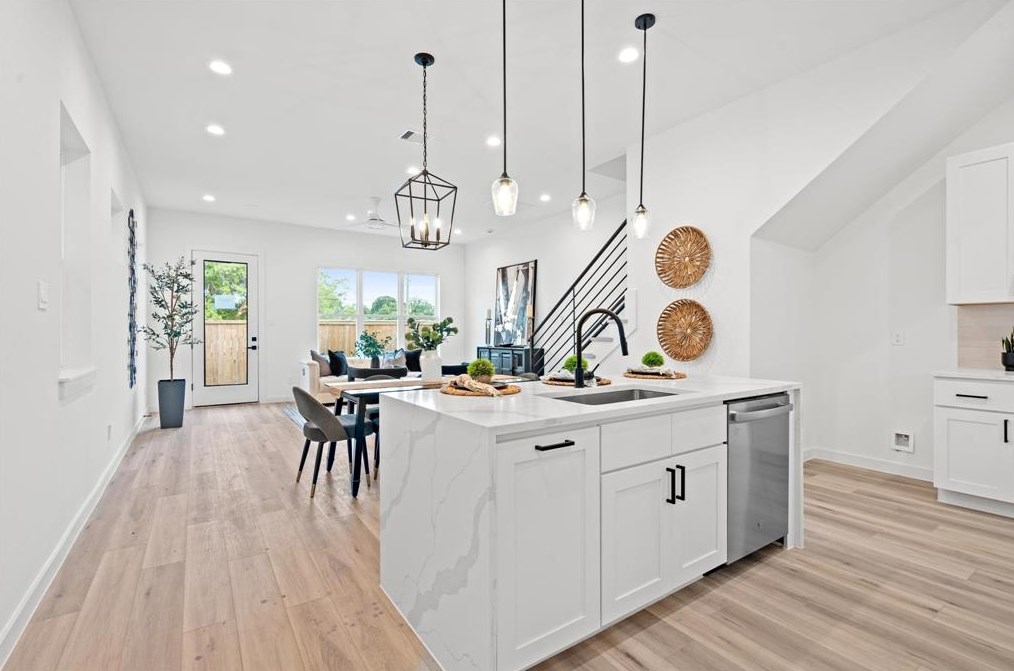 6427 Madrid, Houston TX 77021-4324 exterior