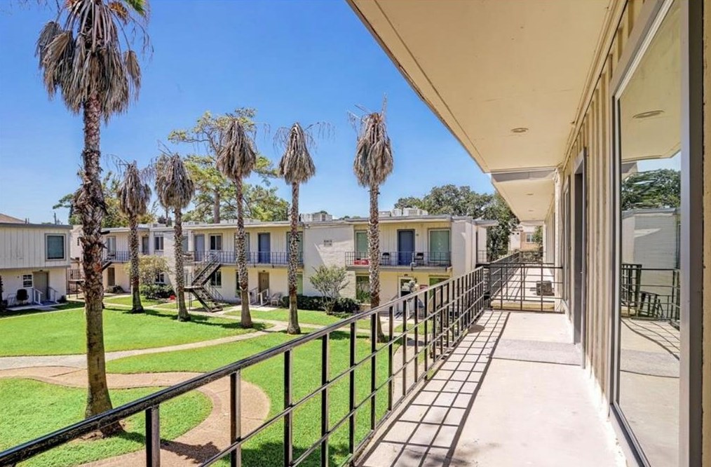 1701 Johanna Dr #21, Houston, TX 77055
