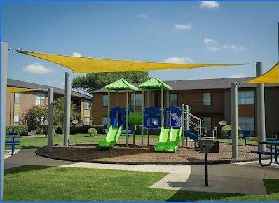 2400 Loop, Houston TX  77054-2447 exterior