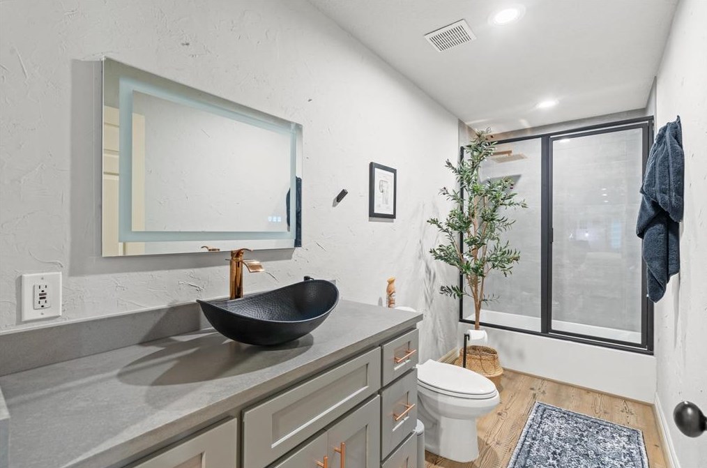 4318 Honea Egypt Rd, Montgomery TX 77316-9483 exterior