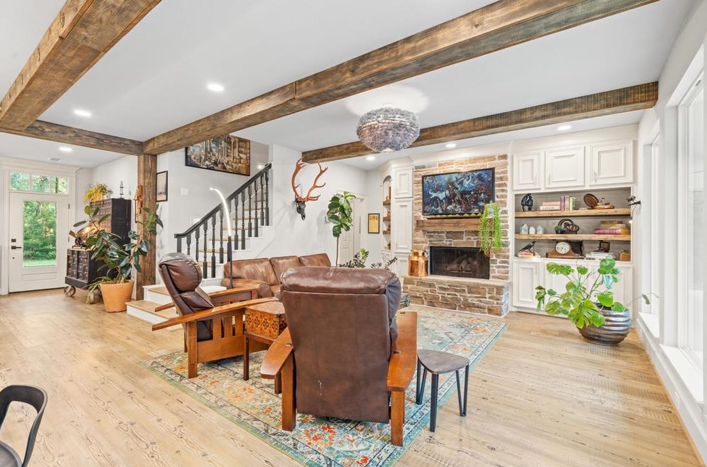 4318 Honea Egypt Rd, Montgomery TX 77316-9483 exterior