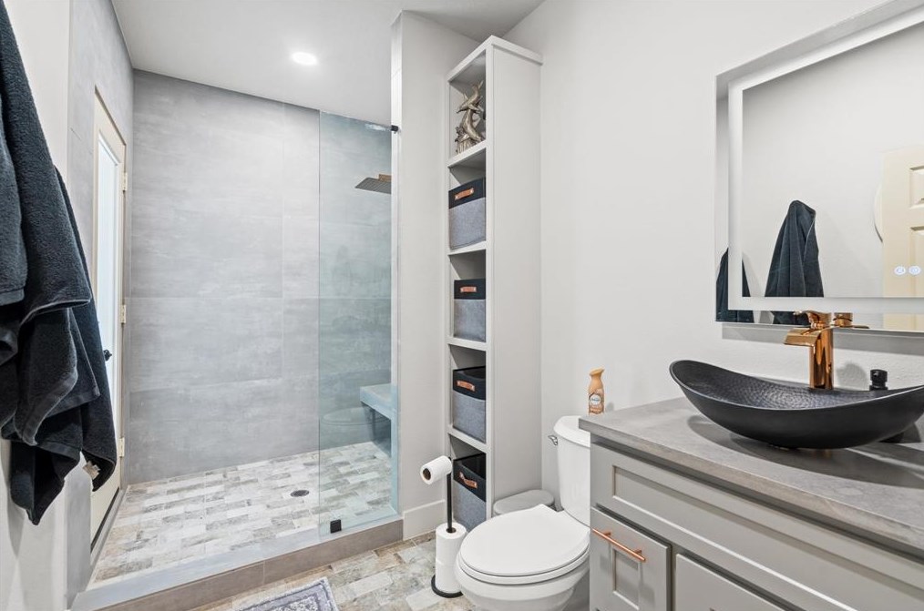 4318 Honea Egypt Rd, Montgomery TX 77316-9483 exterior