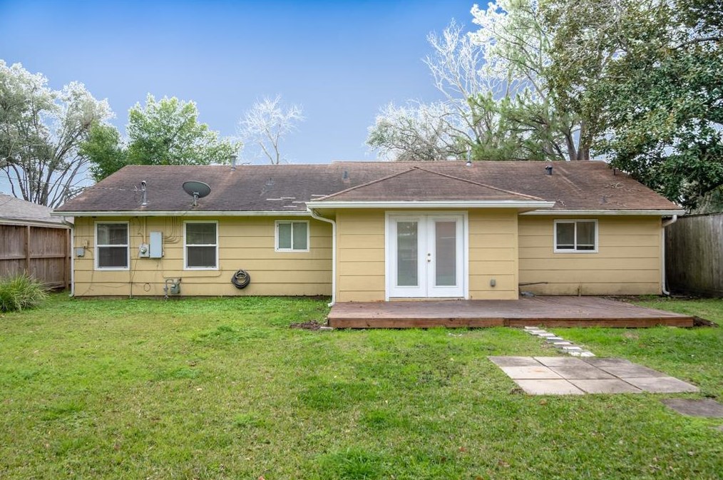 9718 Pine Lake Dr, Houston, TX 77055