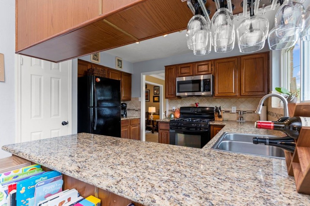 2406 Cannons Hall Ct, Richmond TX exterior