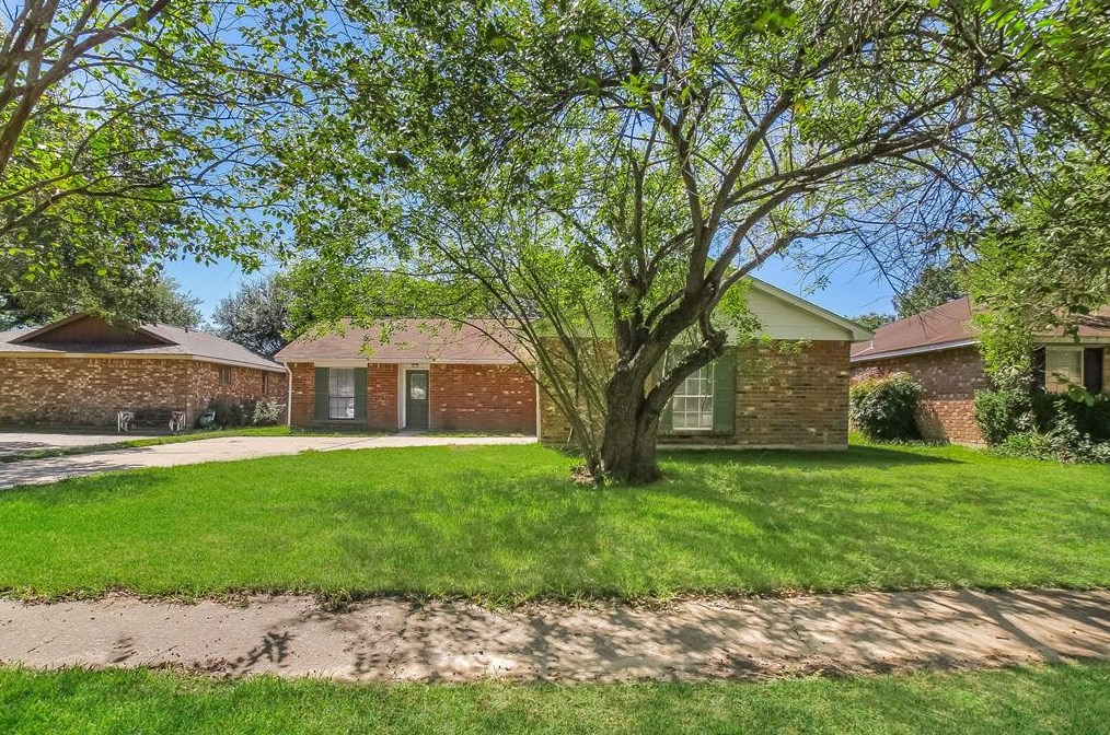 14135 Rosetta Dr, Cypress, TX 77429