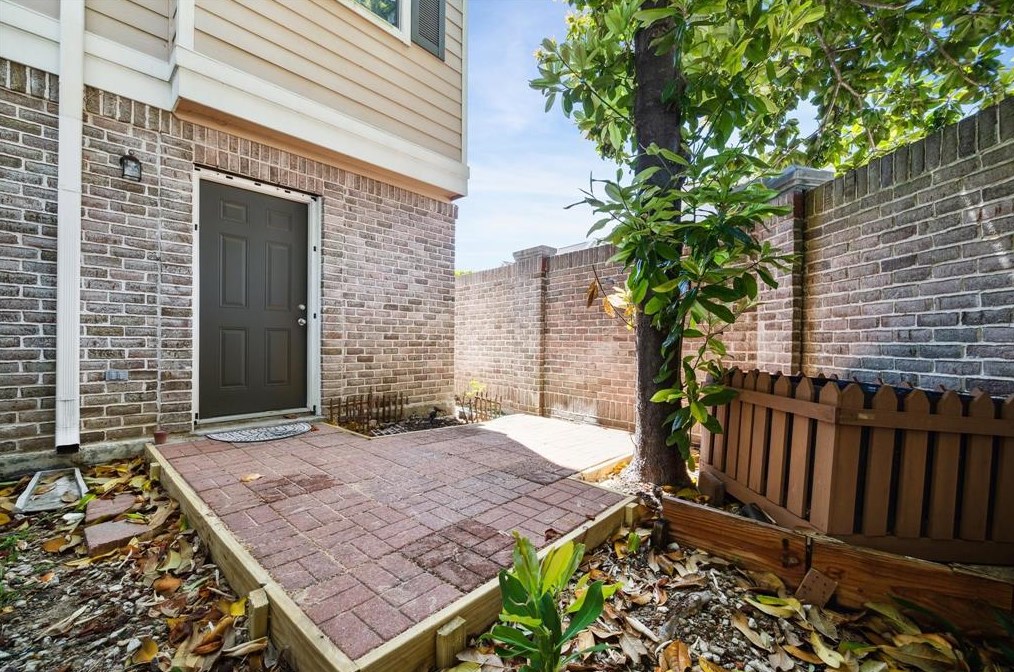 3001 Murworth Dr, Houston TX  77025-4435 exterior