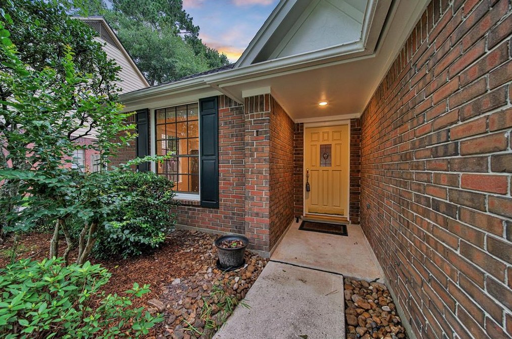 4530 Natural Bridge Dr, Humble TX  77345-1038 exterior