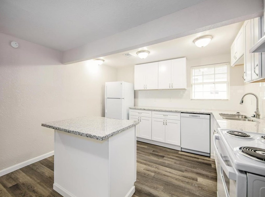 4726 Carmen St, Houston TX  77033-4102 exterior