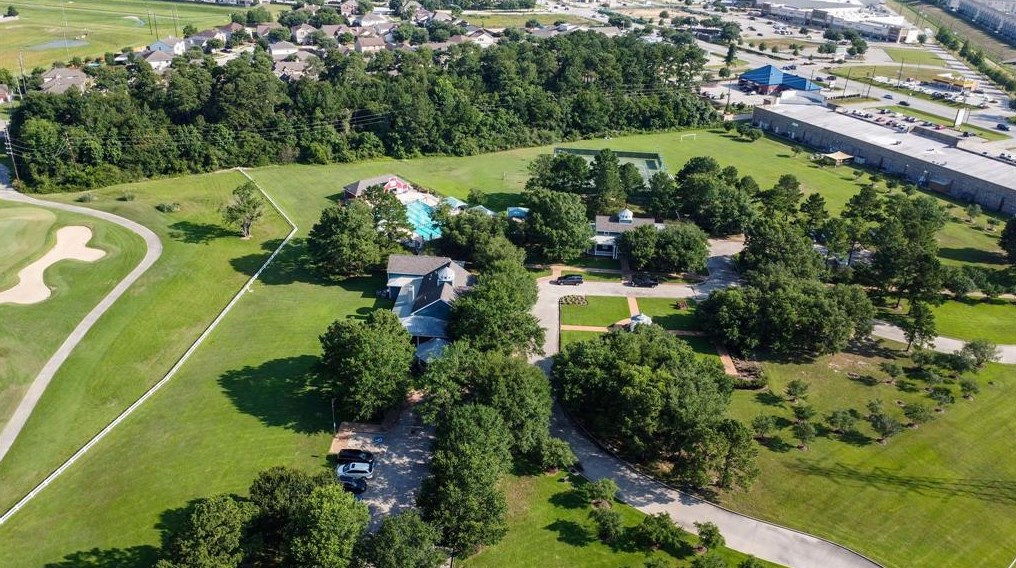 5915 Pinelake Xing Dr, Spring TX 77379-2531 exterior