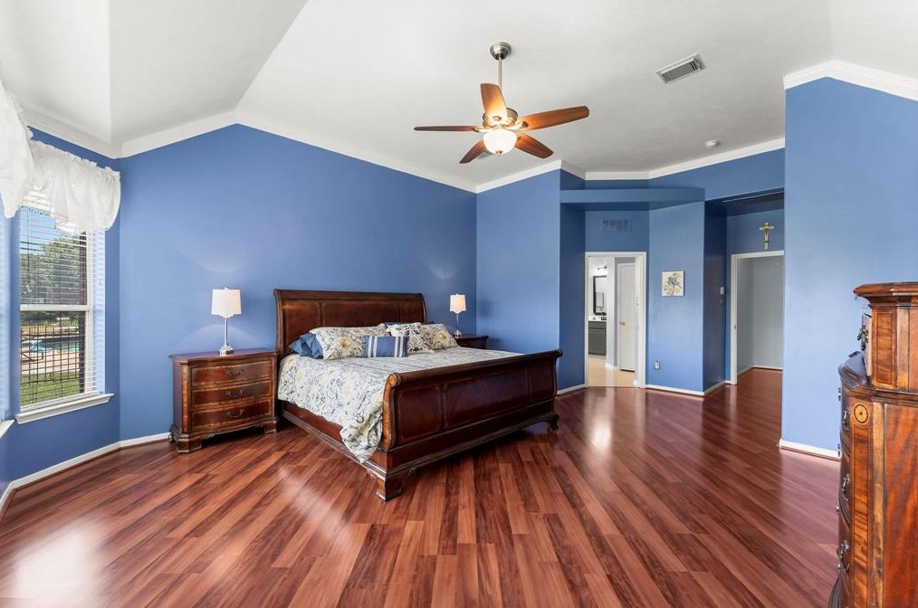 5915 Pinelake Xing Dr, Spring TX 77379-2531 exterior