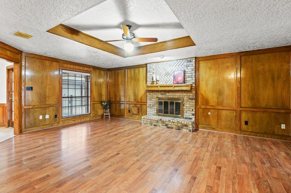 6835 Middlefield Dr, Pasadena TX 77505-5513 exterior