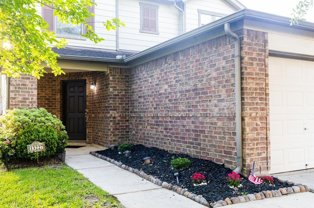 13227 Skyview Green Dr, Houston, TX 77047