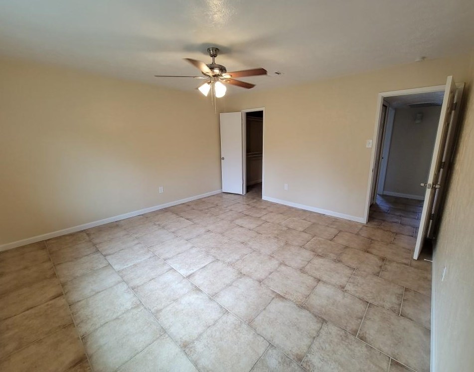 6810 Glenstein Dr, Houston TX  77084-1122 exterior