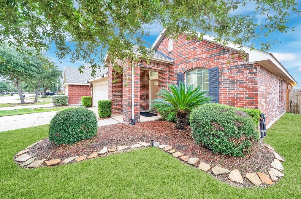 7507 Cove Royale Ln, Richmond, TX 77407