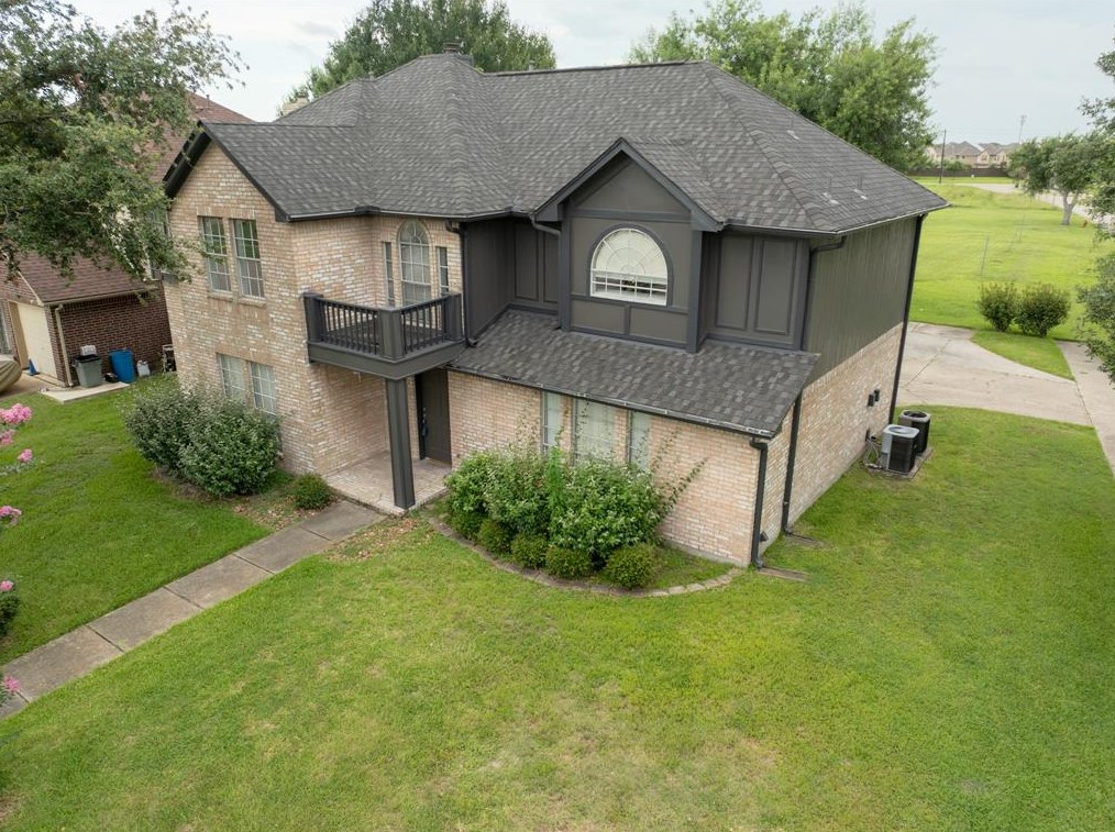 1314 Bayou Vista Dr, Deer Park, TX 77536