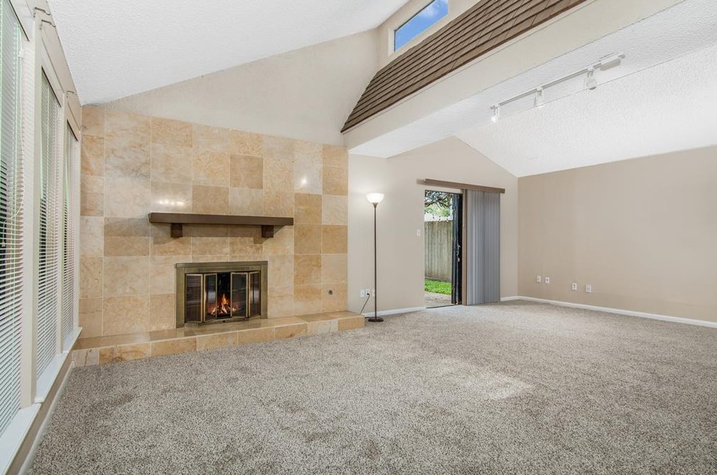 10630 Sageberry Dr, Houston TX  77089-2102 exterior