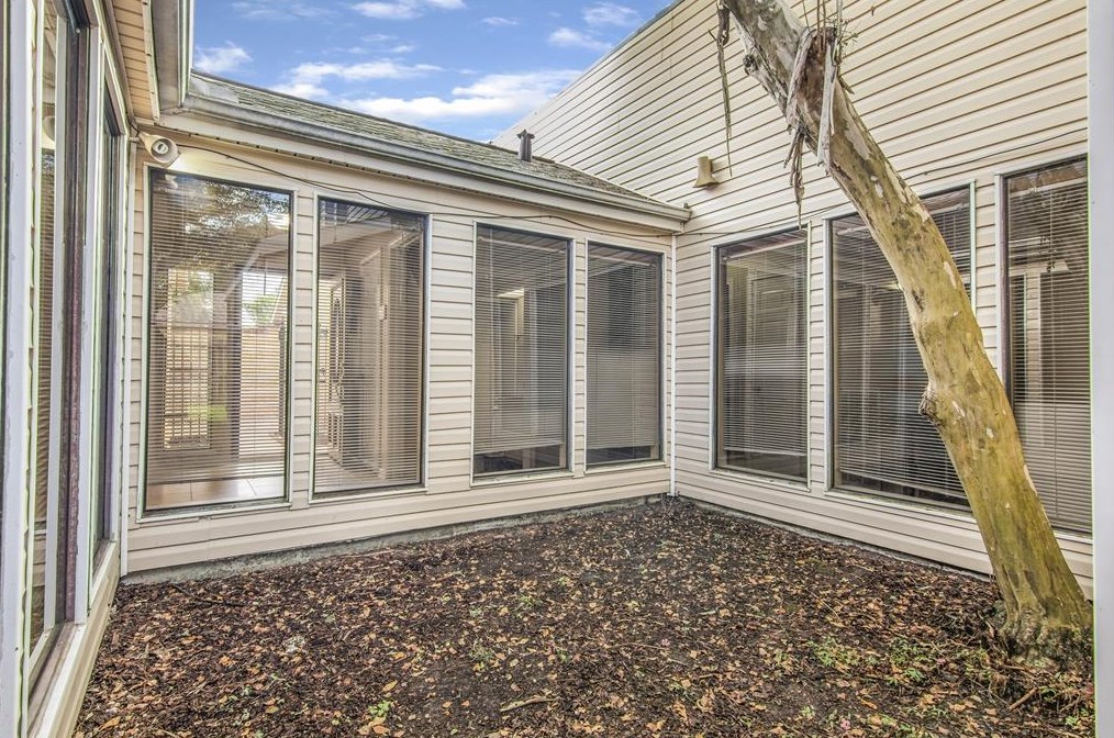 10630 Sageberry Dr, Houston TX  77089-2102 exterior