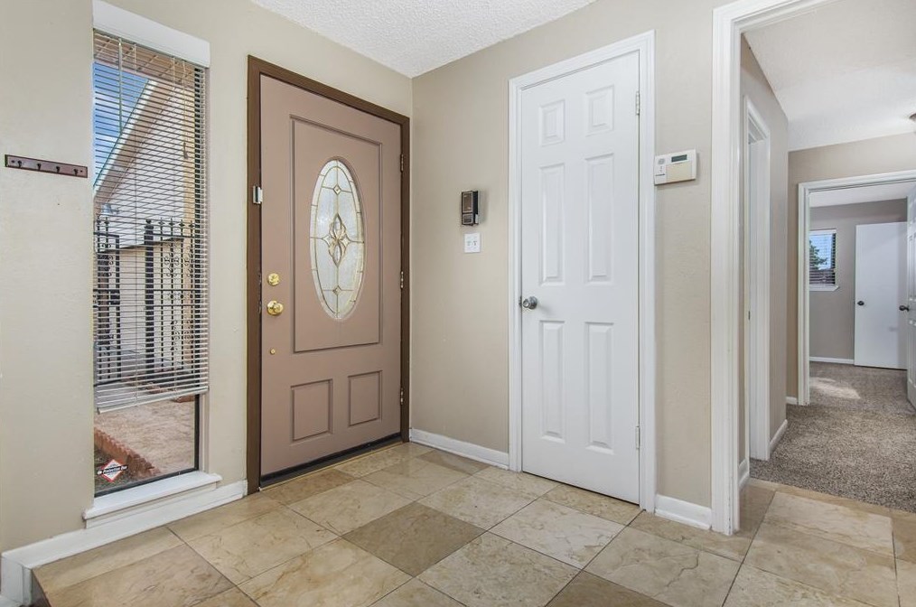 10630 Sageberry Dr, Houston TX  77089-2102 exterior