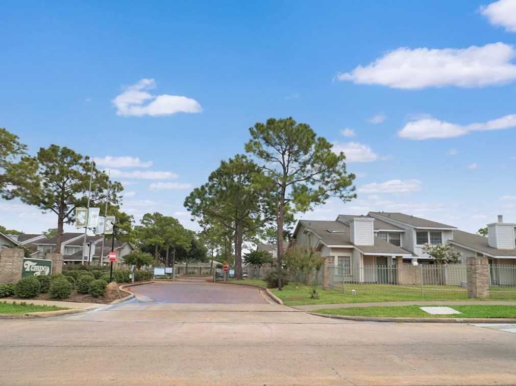 6211 Ludington Dr #21-908, Houston, TX 77035