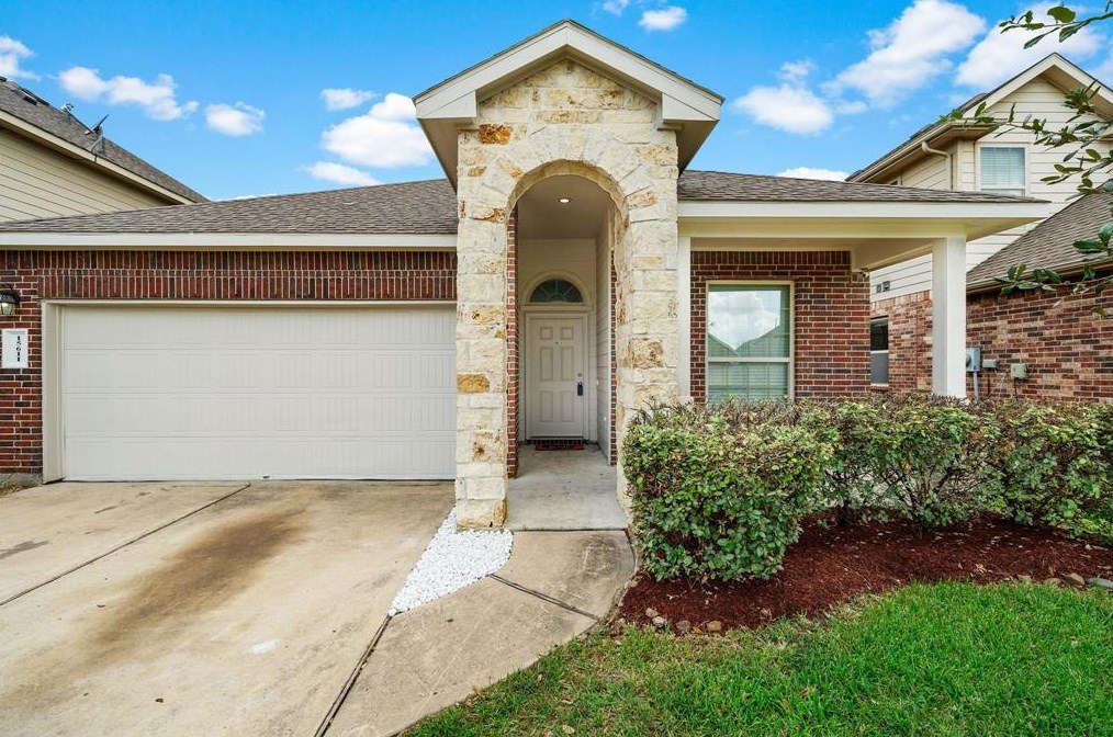 15611 Granite Mtn Trl, Houston TX  exterior
