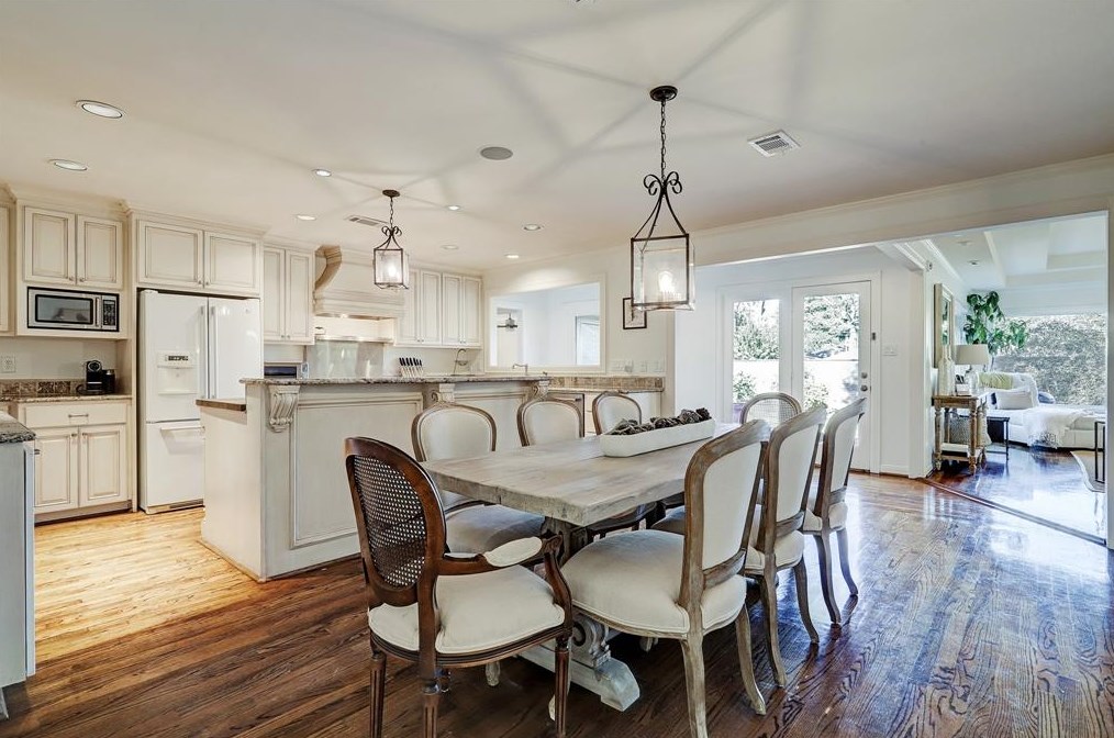 6318 Wynnwood Ln, Houston TX 77008-3244 exterior