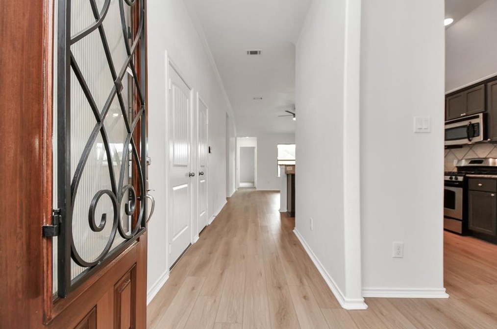 3002 Kainer Meadows Ln, Houston, TX 77047