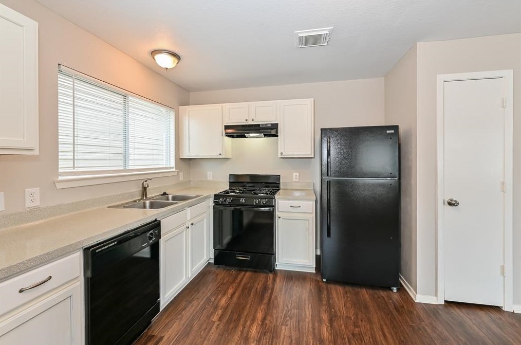 19319 Richland Springs Dr, Houston TX  77073-4378 exterior
