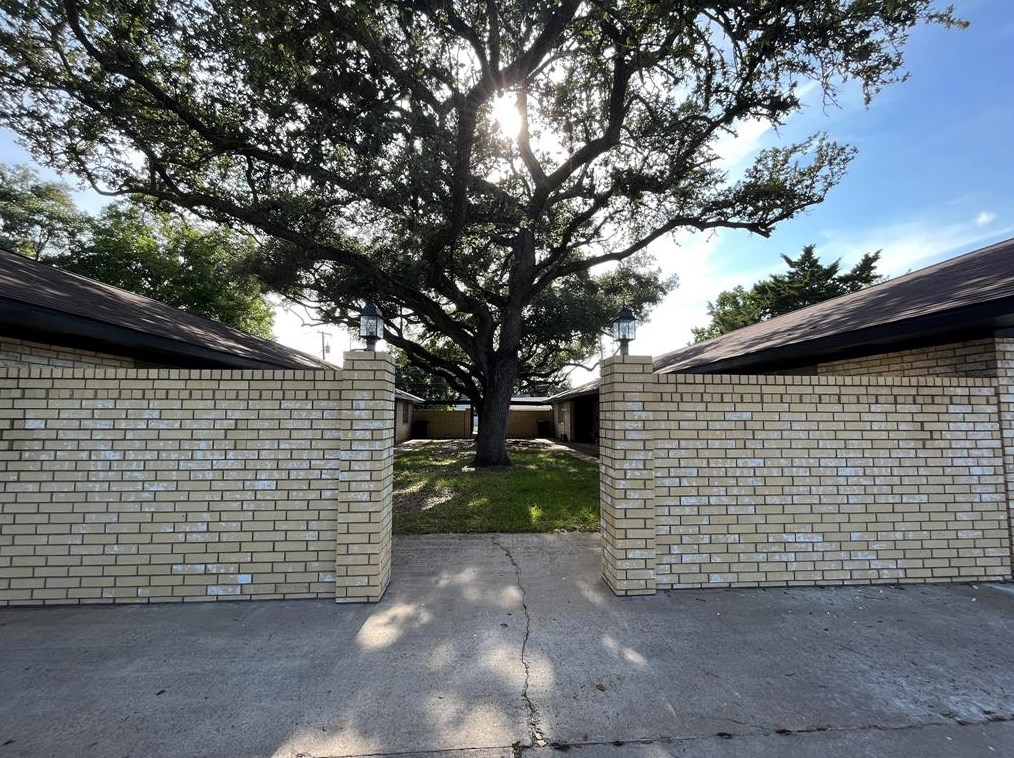 914 Avenue H, Bay City, TX 77414