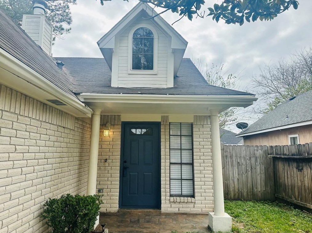 2307 Tomlinson Trail Dr, Houston, TX 77067