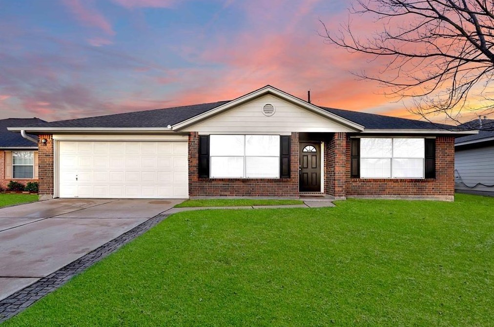 10307 Ince Ln, Houston, TX 77040-6169
