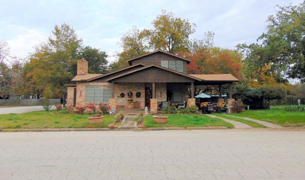 100 W Caroline St, Chita, TX