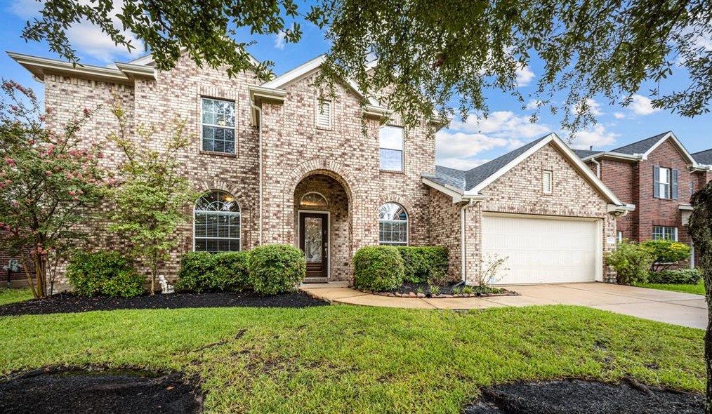 19919 Ogdenburg Falls Dr, Spring, TX 77379